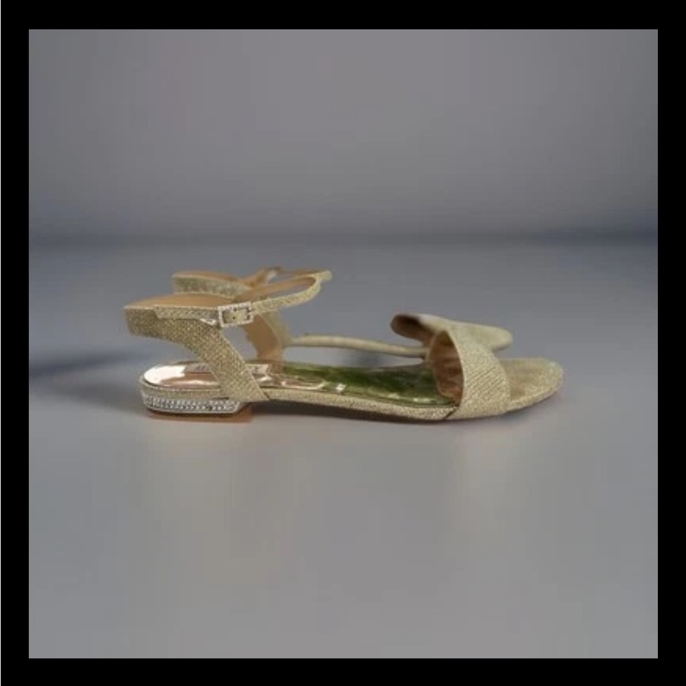 Badgley Mischka Golden Flat Sandals Size 10